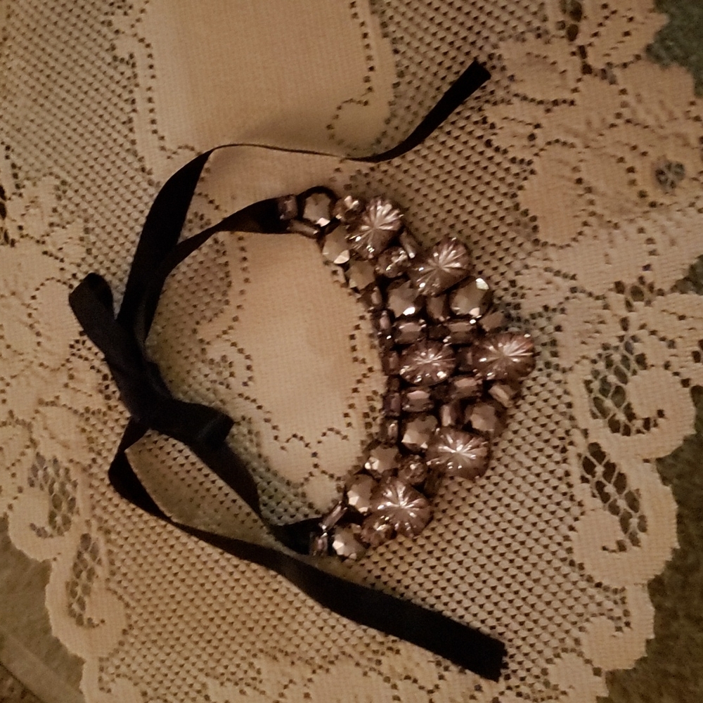 Natasha bib necklace
